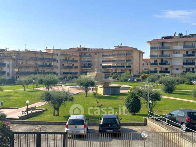 Appartamento in residenziale in Via G. Amendola 5