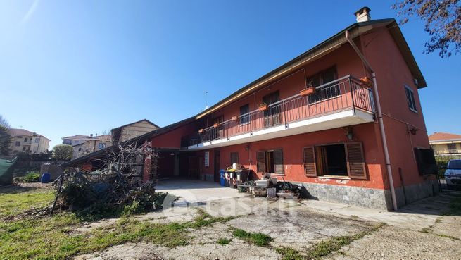 Casa indipendente in residenziale in Via Tonale 10