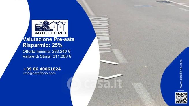 Capannone in commerciale in Via Brindisi