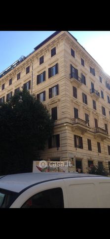 Ufficio in commerciale in 