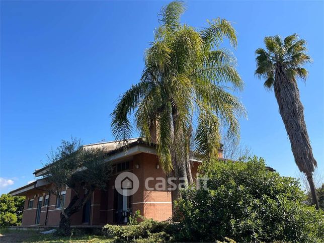 Villa in residenziale in Strada Quartaccio