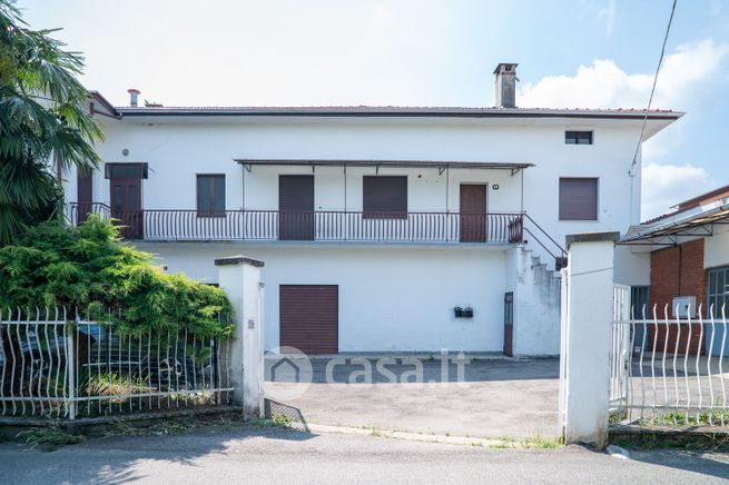 Appartamento in residenziale in Via Aosta 15