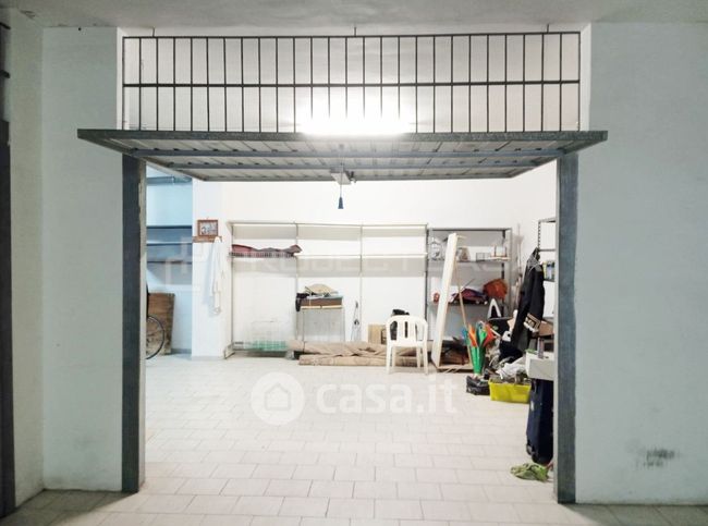 Garage/posto auto in residenziale in Via Alcide De Gasperi