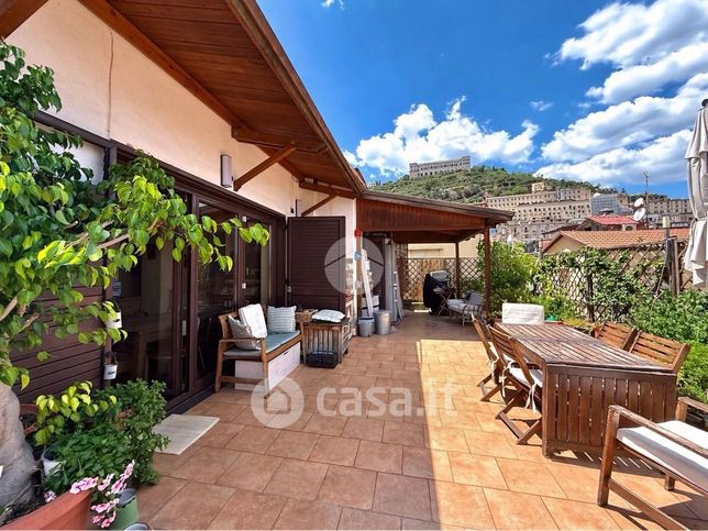Appartamento in residenziale in Vico Tre Regine