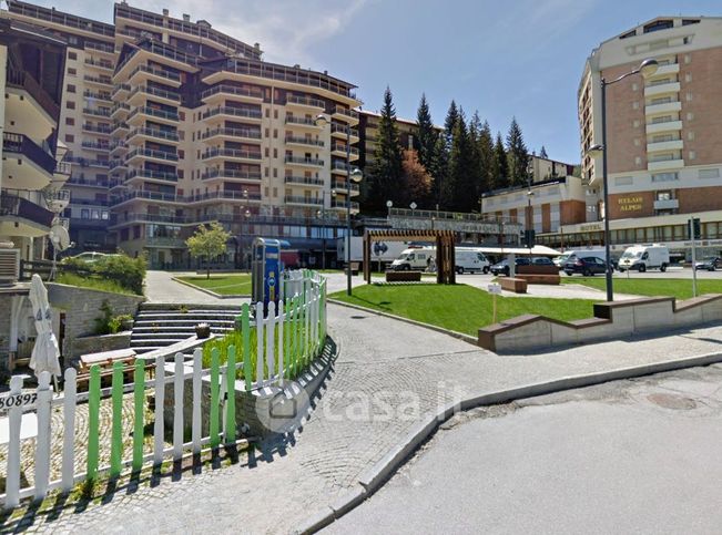 Appartamento in residenziale in Piazza III Reggimento Alpini 15