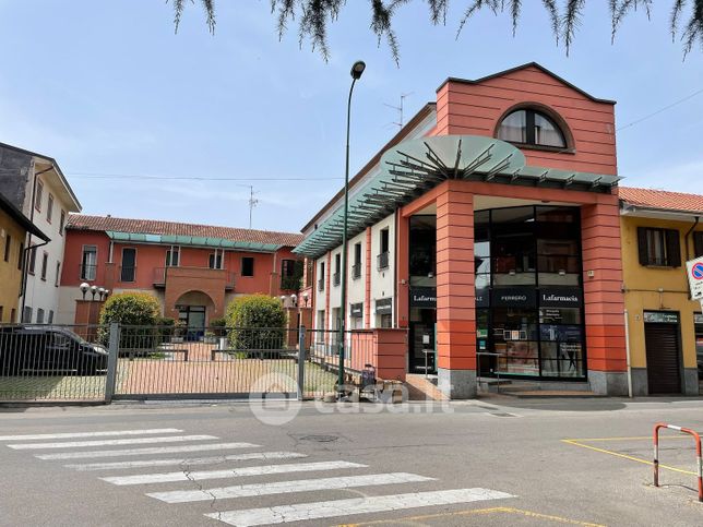 Ufficio in commerciale in Via Buozzi 1