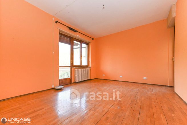 Appartamento in residenziale in Via Monte Manzol 10