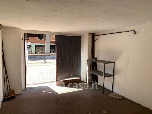 Box/posto auto in residenziale in Via Sambuco 14