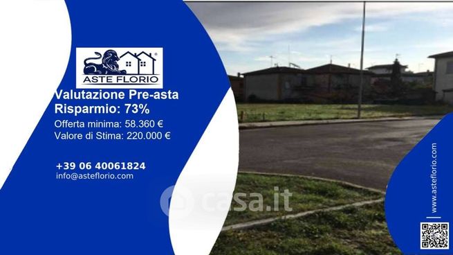 Terreno edificabile in residenziale in Strada Provinciale 15 traversa Val di Chiana