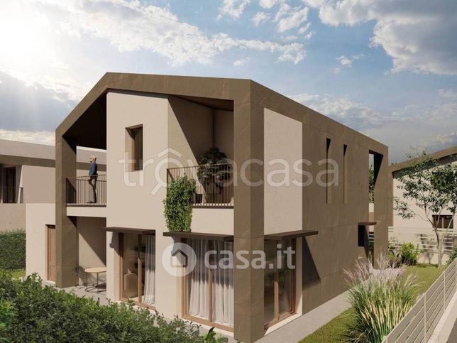 Casa indipendente in residenziale in 