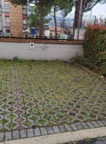 Box/posto auto in residenziale in Viale della Repubblica