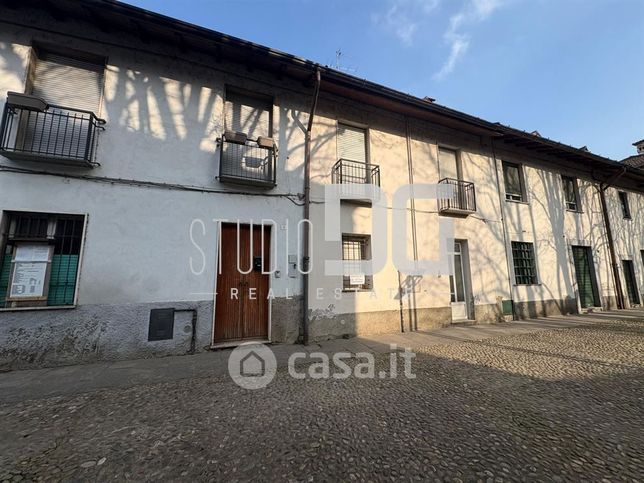 Ufficio in commerciale in Piazza Arese