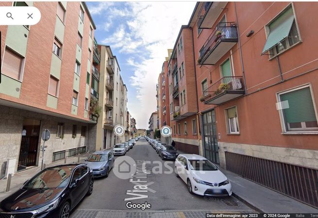 Garage/posto auto in residenziale in Via Filippo Turati 10