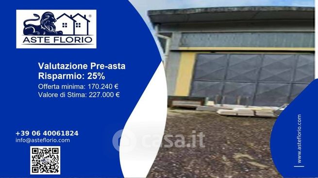Capannone in commerciale in Via Arso
