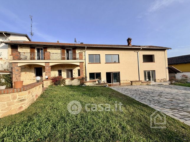 Casa indipendente in residenziale in Strada San Grisante 7