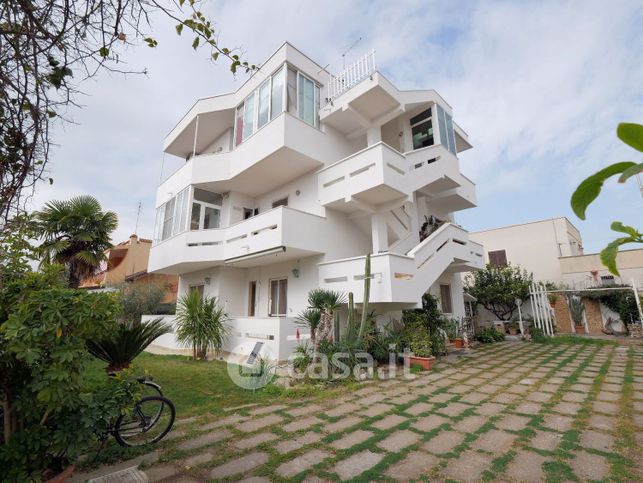 Appartamento in residenziale in Via Giosuè Carducci 118