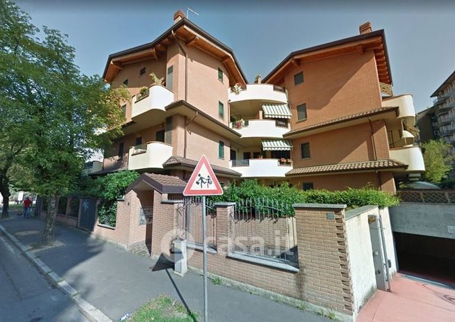 Appartamento in residenziale in Via Alessandro Manzoni 8