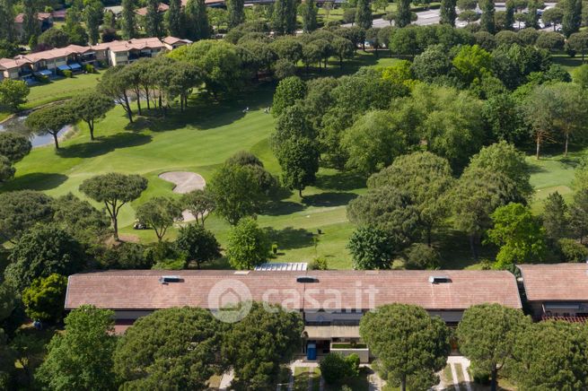 Villetta a schiera in residenziale in Via Casa Bianca 4