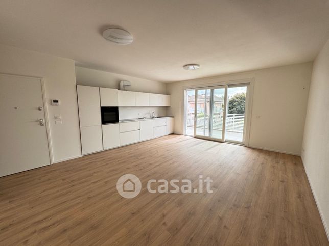 Appartamento in residenziale in Via Dante Alighieri