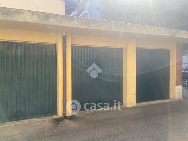 Garage/posto auto in residenziale in Via Fatebenefratelli 9