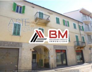 Negozio/locale commerciale in commerciale in Via Vittorio Emanuele II 292