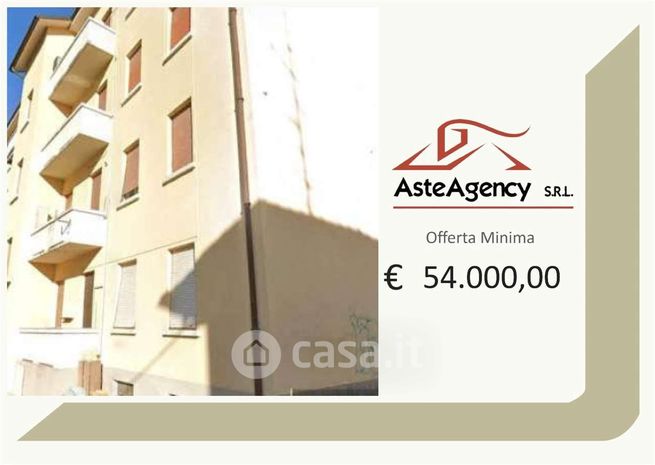 Appartamento in residenziale in Viale delle Vittorie 15