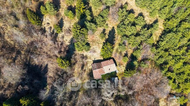 Capannone in commerciale in 