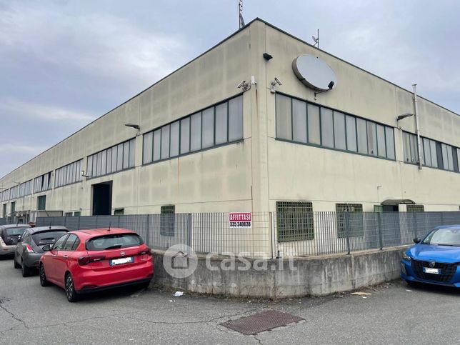 Capannone in commerciale in Via A. de Francisco 130 /5