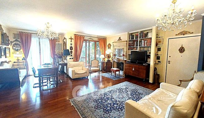 Appartamento in residenziale in Via Vega