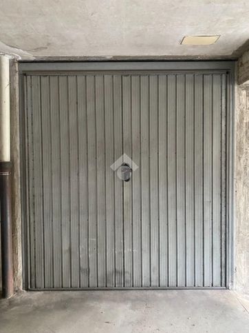 Garage/posto auto in residenziale in Via Al Fontanino 3