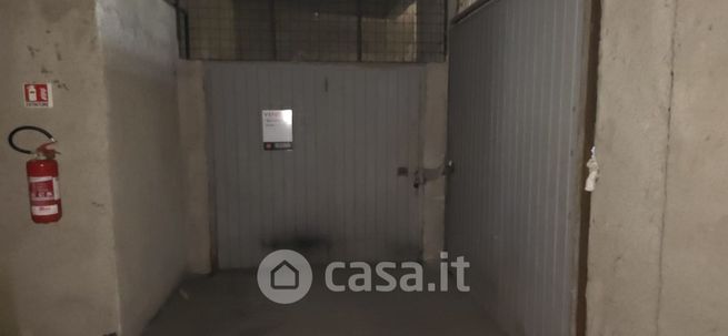 Box/posto auto in residenziale in Viale Fussen