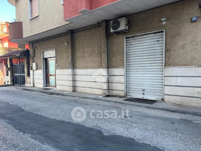 Capannone in commerciale in Via Monte Taburno 3