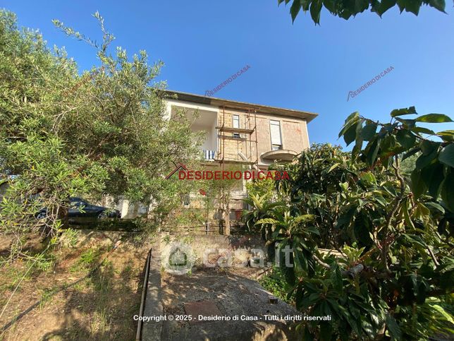 Villa in residenziale in Strada Intercomunale 12 12