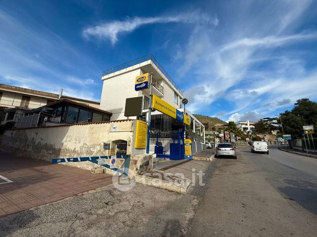 Appartamento in residenziale in Via Campi Flegrei 54 A
