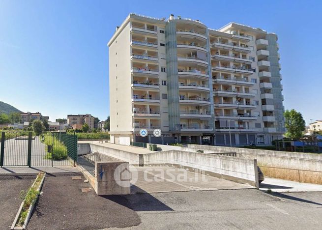 Garage/posto auto in residenziale in Via Pepe Guglielmo