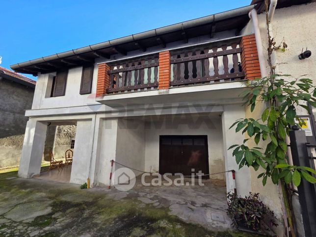 Casa bi/trifamiliare in residenziale in Vicolo degli Orti 7