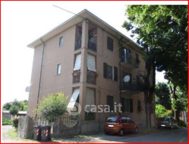 Appartamento in residenziale in Via Alluvioni 17