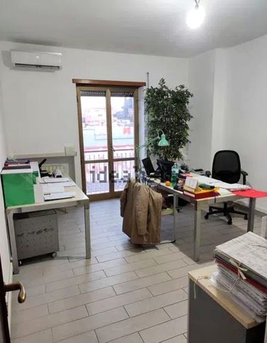 Ufficio in commerciale in Via Anagnina 468