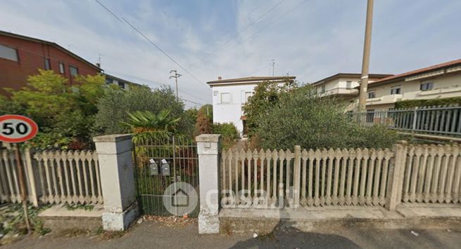 Casa indipendente in residenziale in Via San Francesco 30