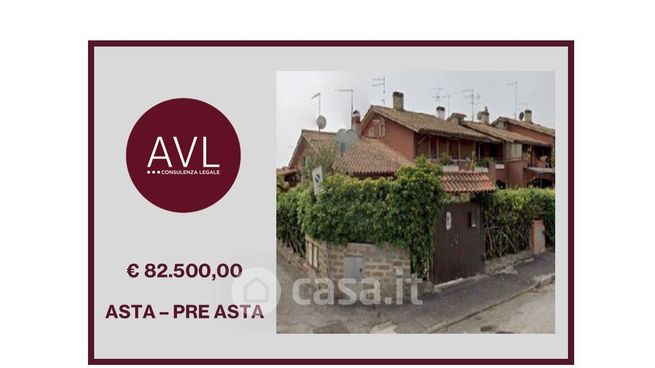 Casa bi/trifamiliare in residenziale in Via Fontana Morella 117