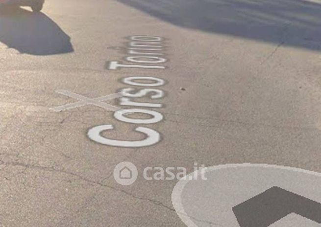 Capannone in commerciale in Corso Torino 445 /b