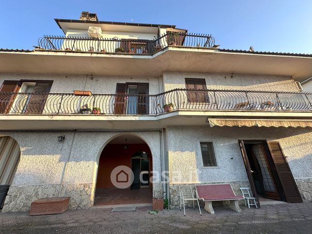 Appartamento in residenziale in Via Arrigo Boito 10