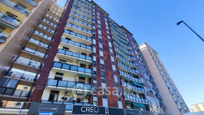 Appartamento in residenziale in Viale Romagna 9