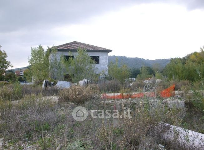 Terreno edificabile in residenziale in Via Topino