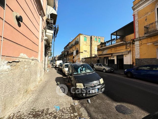 Capannone in commerciale in Via Raffaele Angiulli 4