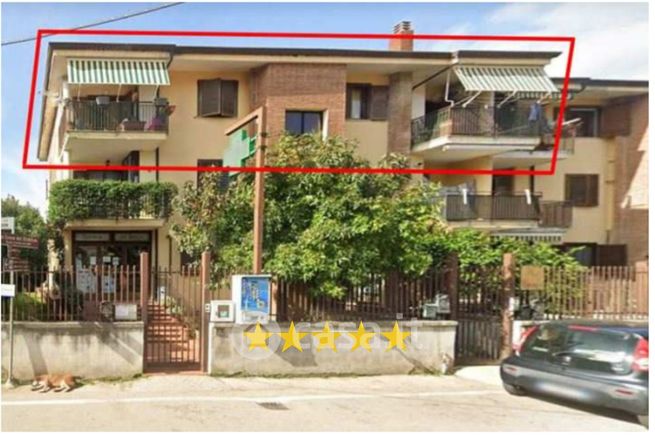 Appartamento in residenziale in Via Iadevaia