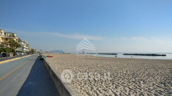 Appartamento in residenziale in Via Cristoforo Colombo 326