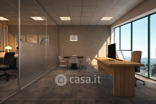 Ufficio in commerciale in Via Gombe