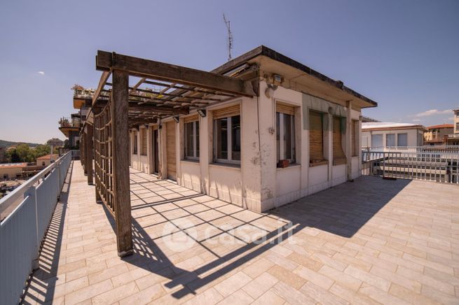 Attico/mansarda in residenziale in Via Guido Monaco