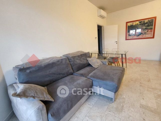 Appartamento in residenziale in Via Lago D'Orta